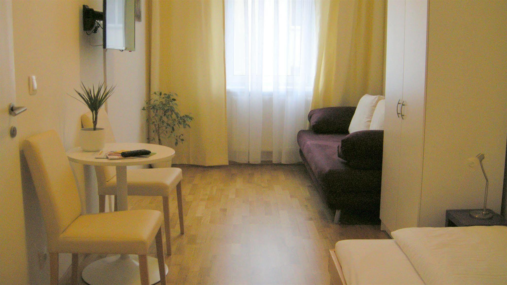 Cityrooms 3*